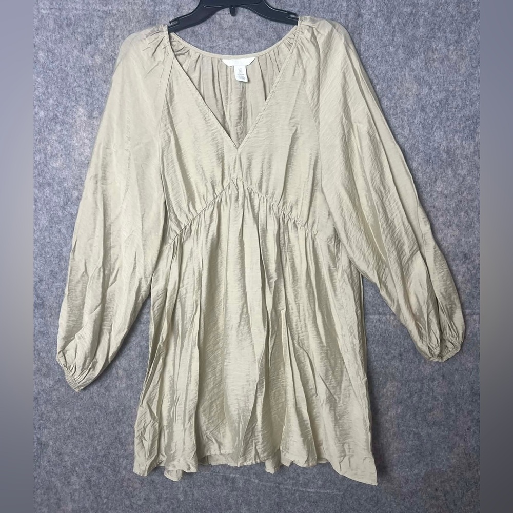 H&M Cream V-Neck Long Sleeve Mini Dress